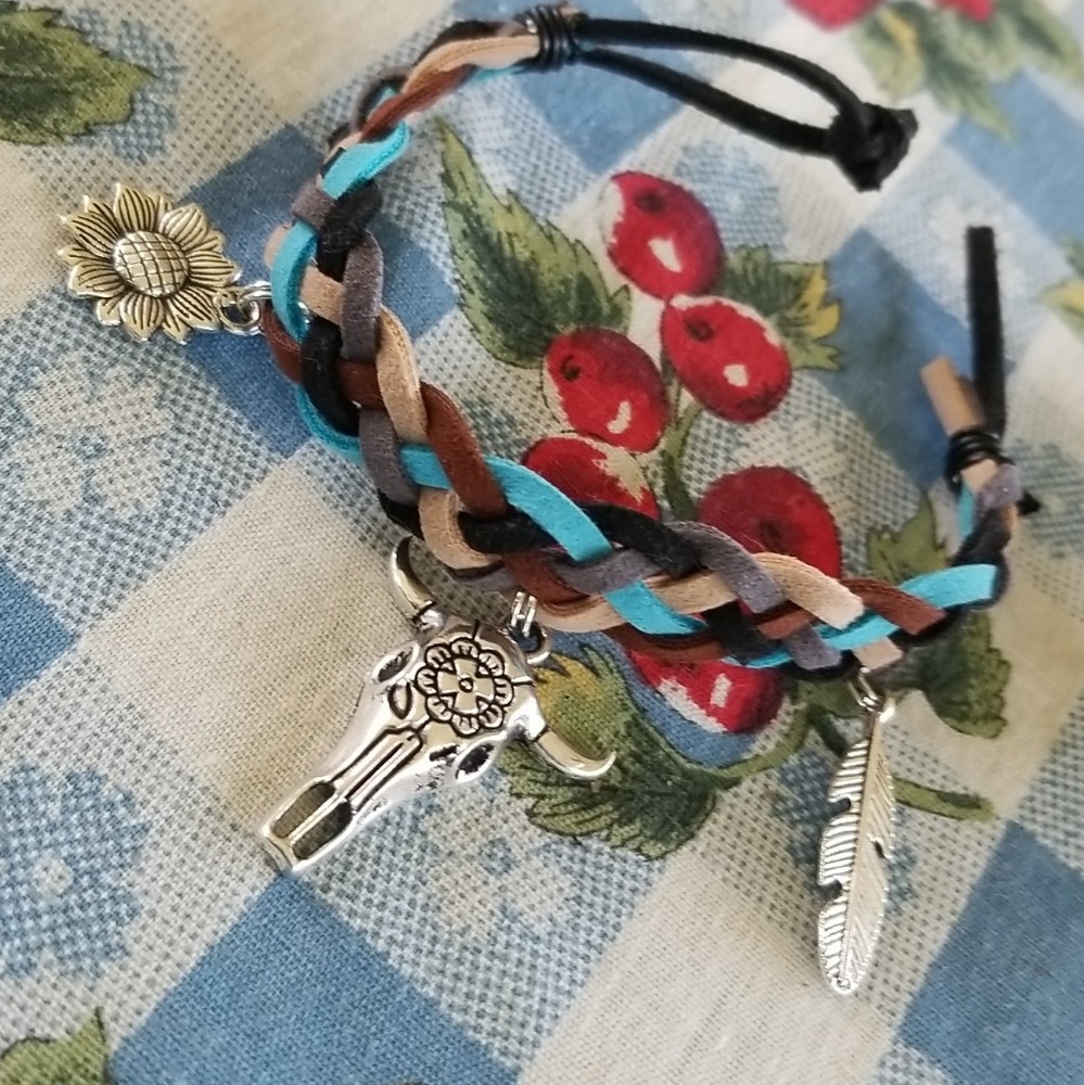 Hand made bracelets - Picture 2 of 4